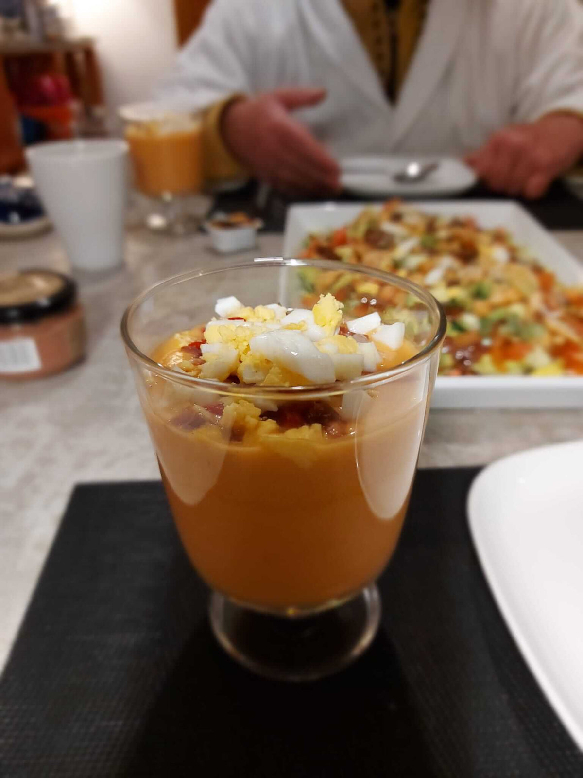 Andalusische Porra mit Ei im Glas – vegetarische Tapa aus dem Tapas-Kochkurs in Düsseldorf